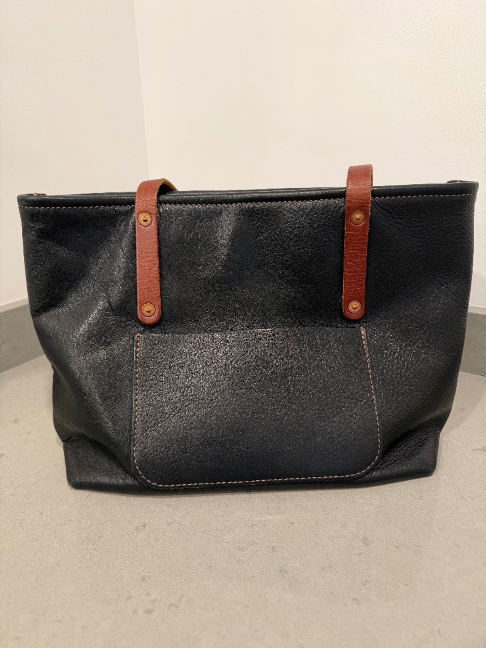 Go Forth Goods Avery Medium Deluxe Tote, Black with Saddle Straps